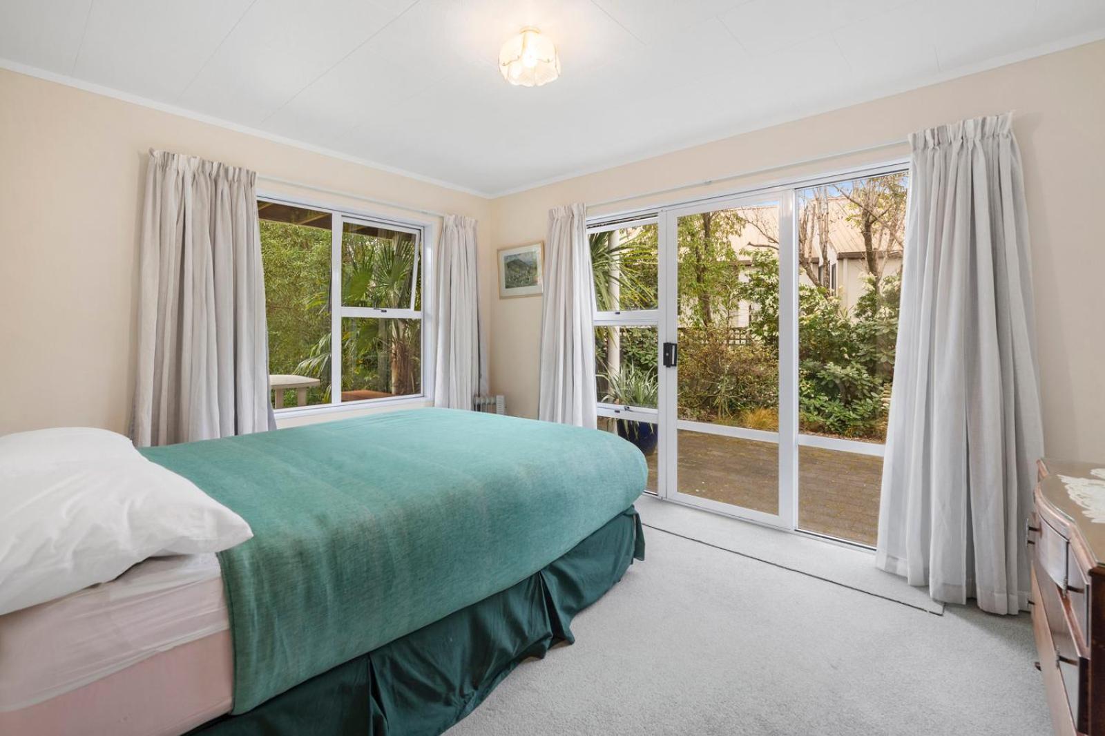 The White House - Taupo Holiday Home Extérieur photo