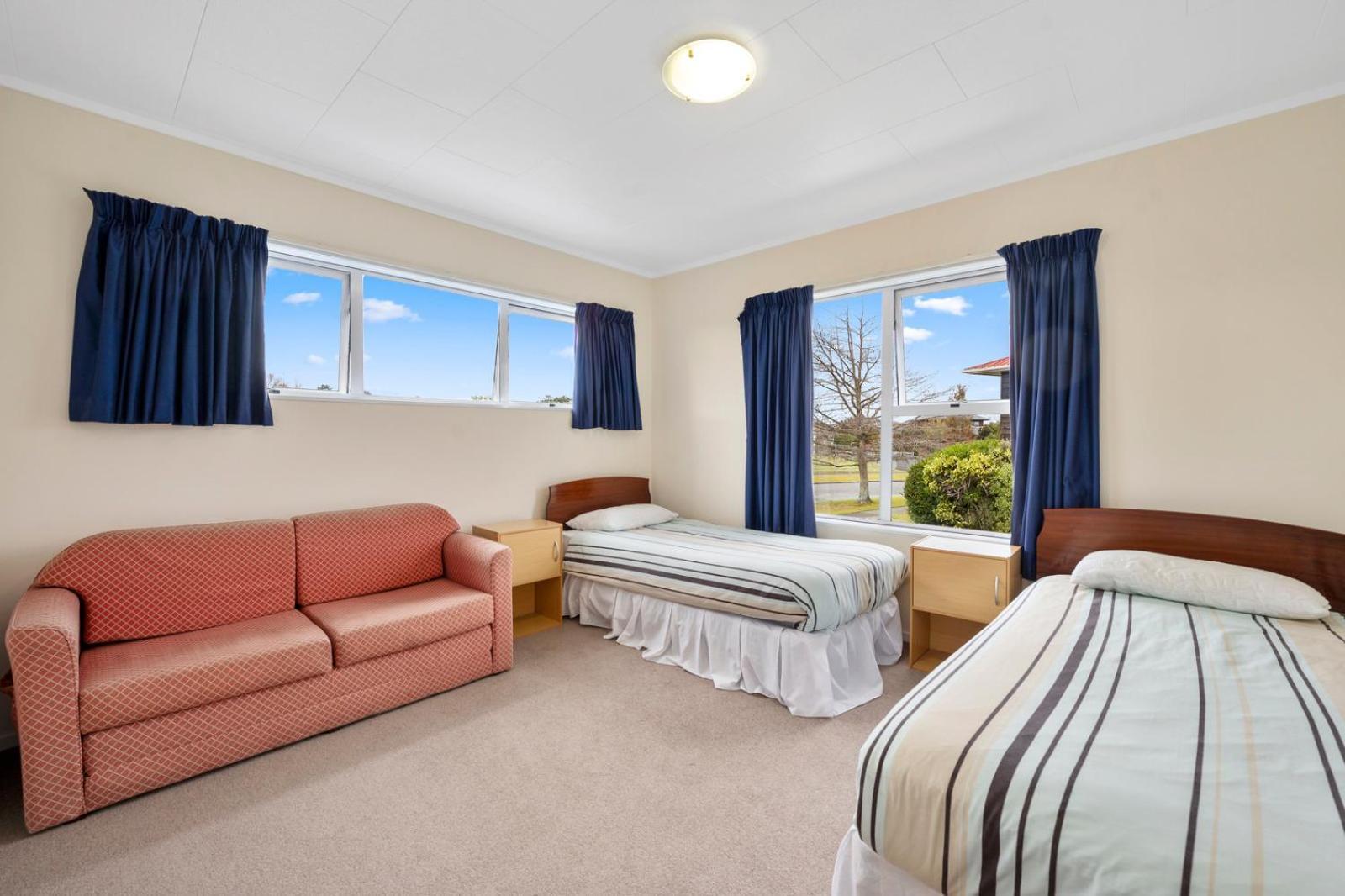 The White House - Taupo Holiday Home Extérieur photo